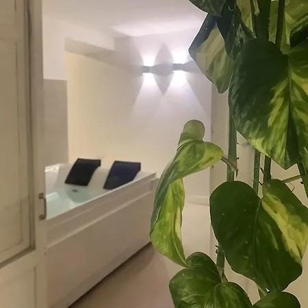 Loft35 - Loft Con Vasca Idromassaggio Nel Cuore Di Apartamento