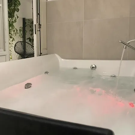 Loft35 - Loft Con Vasca Idromassaggio Nel Cuore Di Palermo