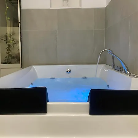 Loft35 - Loft Con Vasca Idromassaggio Nel Cuore Di *